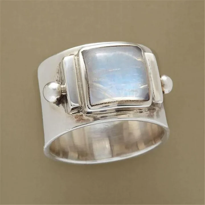 Vintage Style Moonstone Ring