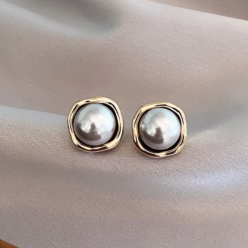 Elegant Black Pearl Studs