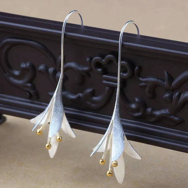 Floral Design Silver Earrings