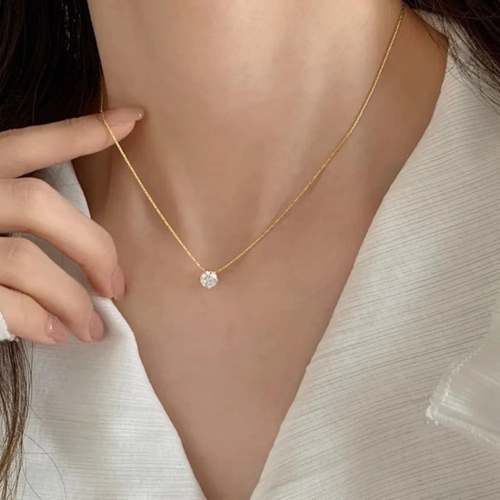 Moissanite Necklace by Cléa
