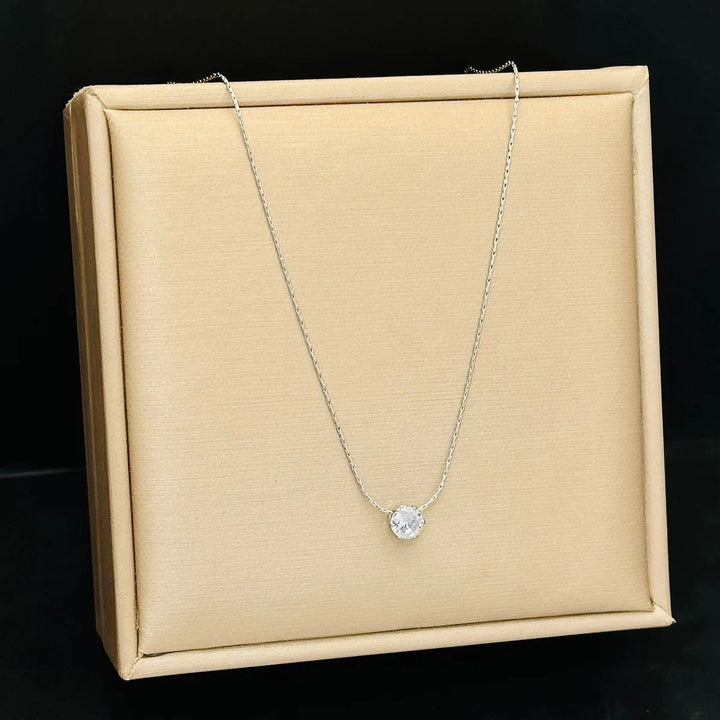 Moissanite Necklace by Cléa