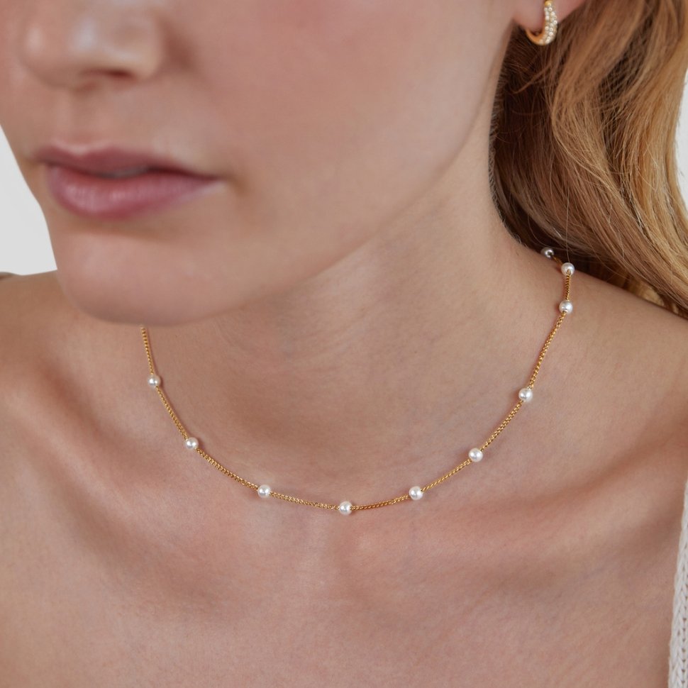Nura Necklace with Pearl Embellishments